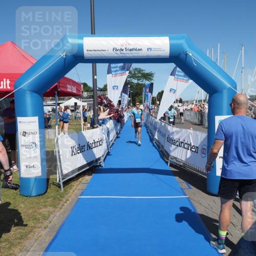 17.08.2025 - KN Förde Triathlon 2025 MichiJ http://msf.ph/oto/8595172 17.08.2025 13:56:18 Laufen 498, 532 meine-sportfotos.de