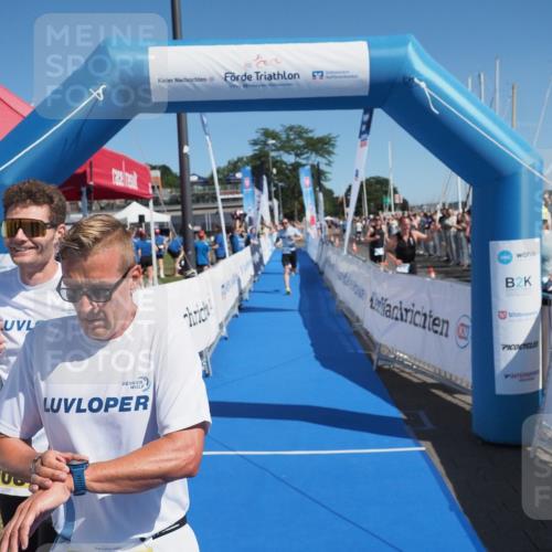 17.08.2025 - KN Förde Triathlon 2025 MichiJ http://msf.ph/oto/8595173 17.08.2025 12:04:01 Laufen 307, 608 meine-sportfotos.de