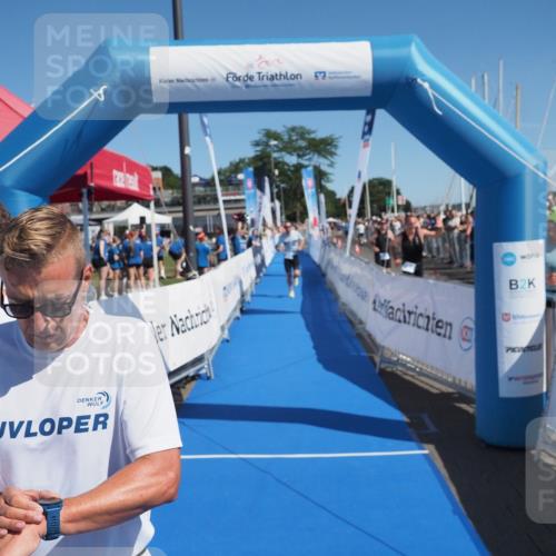 17.08.2025 - KN Förde Triathlon 2025 MichiJ http://msf.ph/oto/8595179 17.08.2025 12:04:01 Laufen 307, 608 meine-sportfotos.de