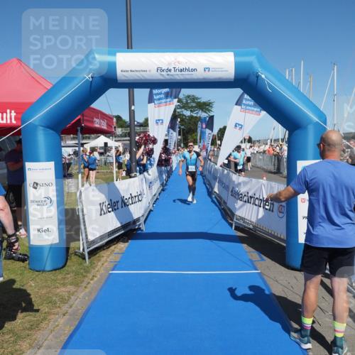 17.08.2025 - KN Förde Triathlon 2025 MichiJ http://msf.ph/oto/8595181 17.08.2025 13:56:19 Laufen 498, 532 meine-sportfotos.de