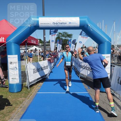 17.08.2025 - KN Förde Triathlon 2025 MichiJ http://msf.ph/oto/8595257 17.08.2025 13:56:20 Laufen 498, 532 meine-sportfotos.de