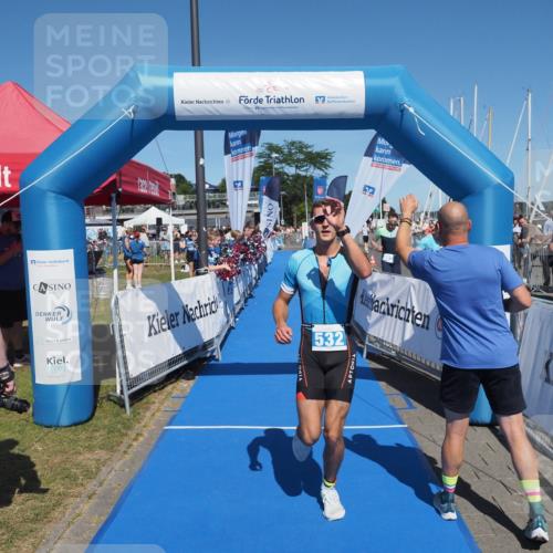 17.08.2025 - KN Förde Triathlon 2025 MichiJ http://msf.ph/oto/8595285 17.08.2025 13:56:21 Laufen 498, 532 meine-sportfotos.de