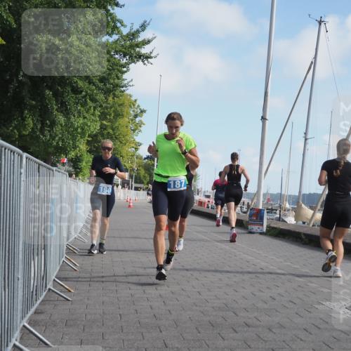 17.08.2025 - KN Förde Triathlon 2025 KatJ http://msf.ph/oto/8595409 17.08.2025 10:24:15 Laufen 187, 190, 223 meine-sportfotos.de