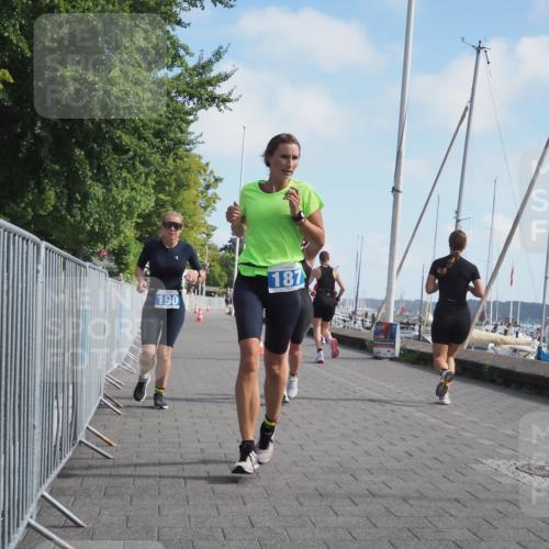 17.08.2025 - KN Förde Triathlon 2025 KatJ http://msf.ph/oto/8595435 17.08.2025 10:24:16 Laufen 187, 190, 223 meine-sportfotos.de