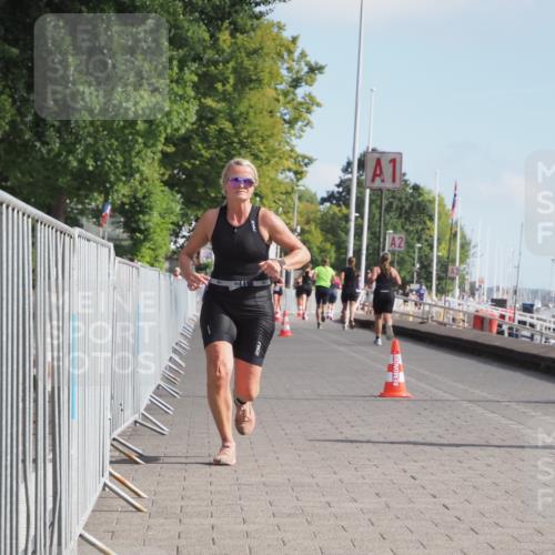 17.08.2025 - KN Förde Triathlon 2025 KatJ http://msf.ph/oto/8595569 17.08.2025 10:24:33 Laufen 183 meine-sportfotos.de