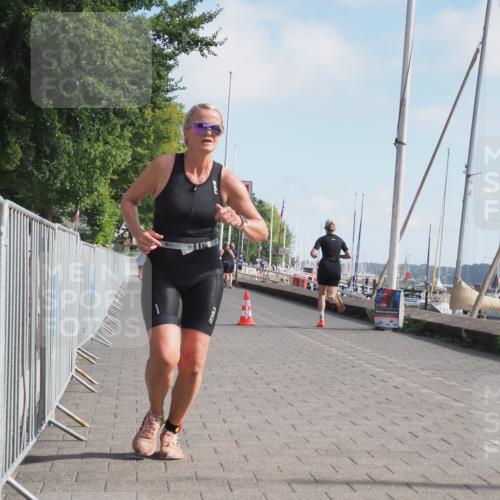 17.08.2025 - KN Förde Triathlon 2025 KatJ http://msf.ph/oto/8595633 17.08.2025 10:24:35 Laufen 183 meine-sportfotos.de
