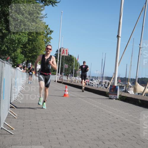 17.08.2025 - KN Förde Triathlon 2025 KatJ http://msf.ph/oto/8595654 17.08.2025 11:43:25 Laufen 296, 608 meine-sportfotos.de