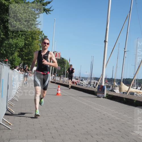 17.08.2025 - KN Förde Triathlon 2025 KatJ http://msf.ph/oto/8595687 17.08.2025 11:43:26 Laufen 296, 608 meine-sportfotos.de