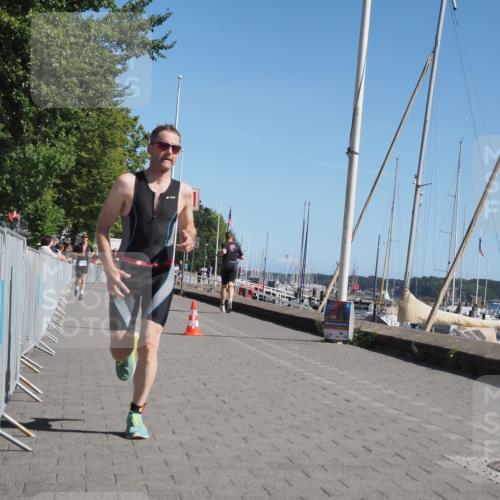 17.08.2025 - KN Förde Triathlon 2025 KatJ http://msf.ph/oto/8595725 17.08.2025 11:43:26 Laufen 296, 608 meine-sportfotos.de