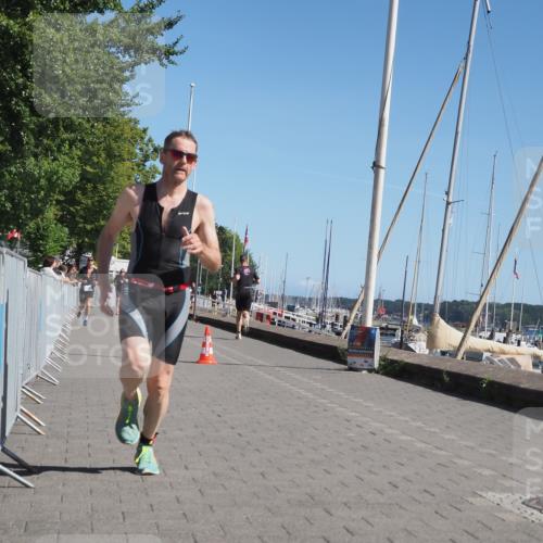 17.08.2025 - KN Förde Triathlon 2025 KatJ http://msf.ph/oto/8595732 17.08.2025 11:43:26 Laufen 296, 608 meine-sportfotos.de