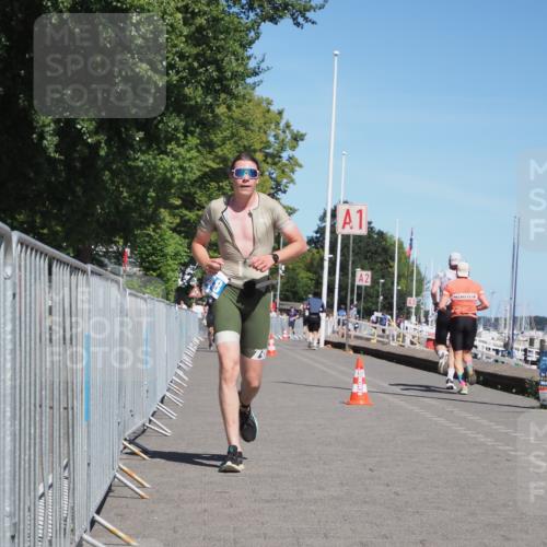 17.08.2025 - KN Förde Triathlon 2025 KatJ http://msf.ph/oto/8595745 17.08.2025 13:40:54 Laufen 466, 548 meine-sportfotos.de