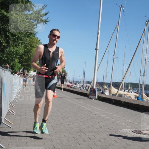 17.08.2025 - KN Förde Triathlon 2025 KatJ http://msf.ph/oto/8595759 17.08.2025 11:43:26 Laufen 296, 608 meine-sportfotos.de