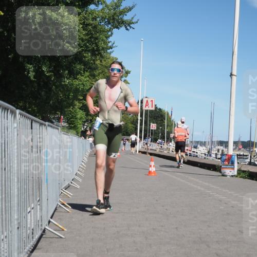 17.08.2025 - KN Förde Triathlon 2025 KatJ http://msf.ph/oto/8595767 17.08.2025 13:40:55 Laufen 466, 548 meine-sportfotos.de