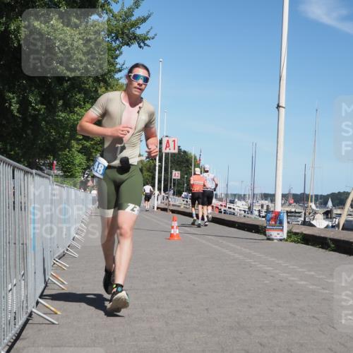 17.08.2025 - KN Förde Triathlon 2025 KatJ http://msf.ph/oto/8595792 17.08.2025 13:40:55 Laufen 466, 548 meine-sportfotos.de