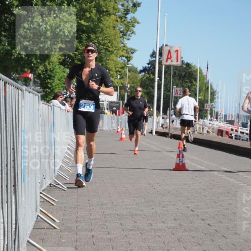 17.08.2025 - KN Förde Triathlon 2025 KatJ http://msf.ph/oto/8595794 17.08.2025 11:43:34 Laufen 263, 281 meine-sportfotos.de