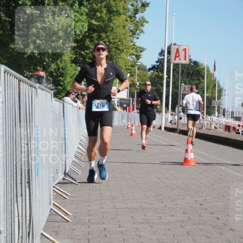 17.08.2025 - KN Förde Triathlon 2025 KatJ http://msf.ph/oto/8595808 17.08.2025 11:43:34 Laufen 263, 281 meine-sportfotos.de