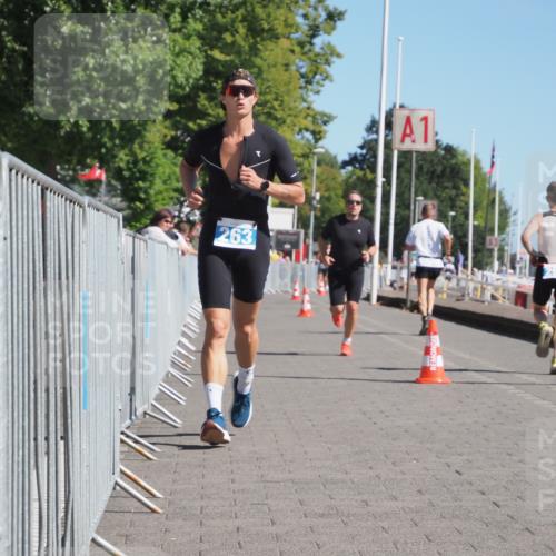 17.08.2025 - KN Förde Triathlon 2025 KatJ http://msf.ph/oto/8595839 17.08.2025 11:43:34 Laufen 263, 281 meine-sportfotos.de
