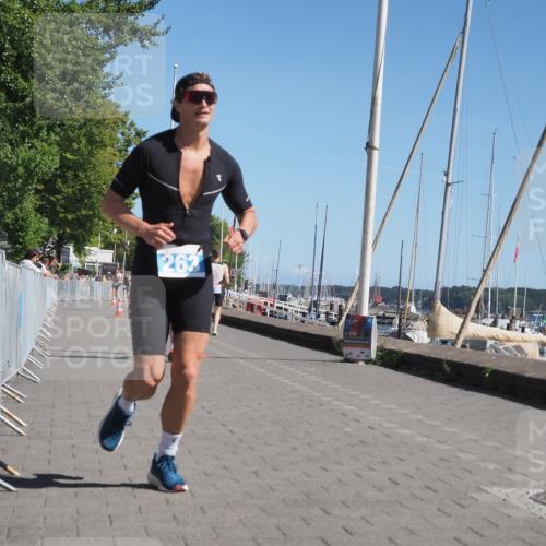 17.08.2025 - KN Förde Triathlon 2025 KatJ http://msf.ph/oto/8595892 17.08.2025 11:43:36 Laufen 263, 281 meine-sportfotos.de