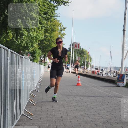 17.08.2025 - KN Förde Triathlon 2025 KatJ http://msf.ph/oto/8596010 17.08.2025 10:25:14 Laufen 200 meine-sportfotos.de
