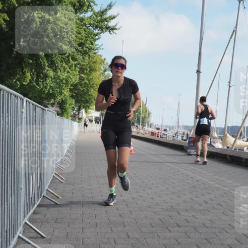 17.08.2025 - KN Förde Triathlon 2025 KatJ http://msf.ph/oto/8596031 17.08.2025 10:25:15 Laufen 200 meine-sportfotos.de