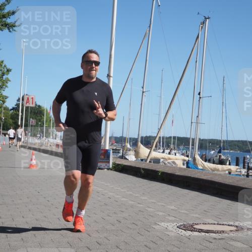17.08.2025 - KN Förde Triathlon 2025 KatJ http://msf.ph/oto/8596074 17.08.2025 11:43:40 Laufen 263, 281 meine-sportfotos.de