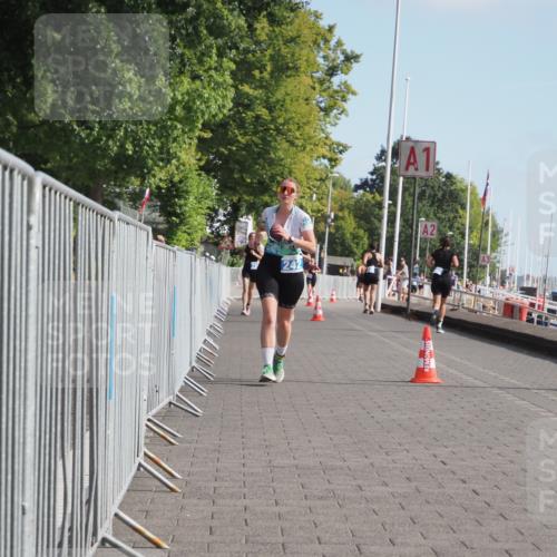 17.08.2025 - KN Förde Triathlon 2025 KatJ http://msf.ph/oto/8596076 17.08.2025 10:25:30 Laufen 242 meine-sportfotos.de