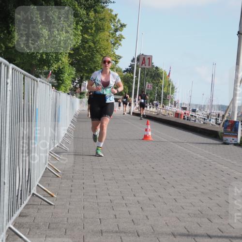 17.08.2025 - KN Förde Triathlon 2025 KatJ http://msf.ph/oto/8596127 17.08.2025 10:25:32 Laufen 242, 244 meine-sportfotos.de