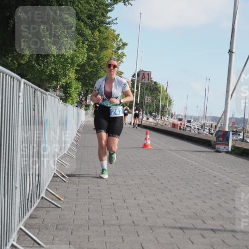 17.08.2025 - KN Förde Triathlon 2025 KatJ http://msf.ph/oto/8596161 17.08.2025 10:25:33 Laufen 242, 244 meine-sportfotos.de