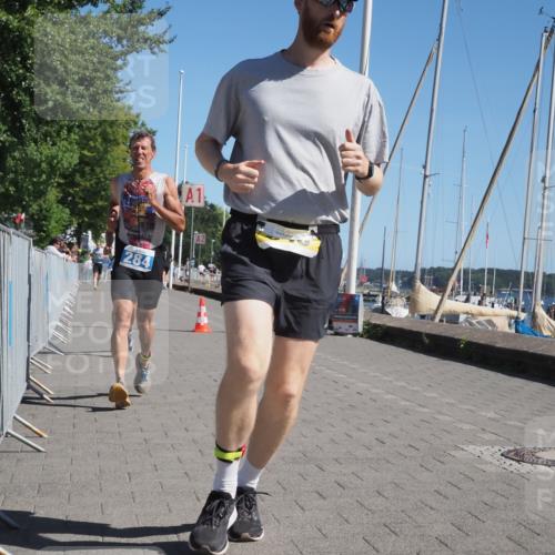 17.08.2025 - KN Förde Triathlon 2025 KatJ http://msf.ph/oto/8596204 17.08.2025 11:43:58 Laufen 271, 284, 643 meine-sportfotos.de