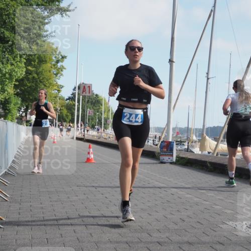 17.08.2025 - KN Förde Triathlon 2025 KatJ http://msf.ph/oto/8596211 17.08.2025 10:25:41 Laufen 218, 244 meine-sportfotos.de