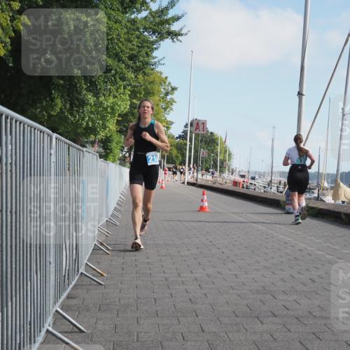 17.08.2025 - KN Förde Triathlon 2025 KatJ http://msf.ph/oto/8596255 17.08.2025 10:25:42 Laufen 218, 244 meine-sportfotos.de