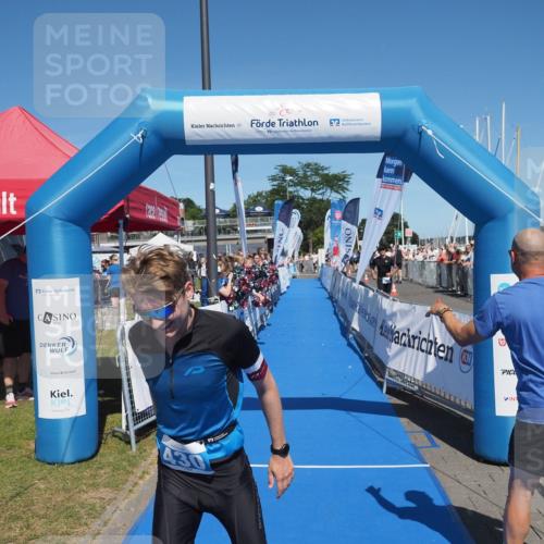 17.08.2025 - KN Förde Triathlon 2025 MichiJ http://msf.ph/oto/8596260 17.08.2025 13:57:59 Laufen 430, 529 meine-sportfotos.de