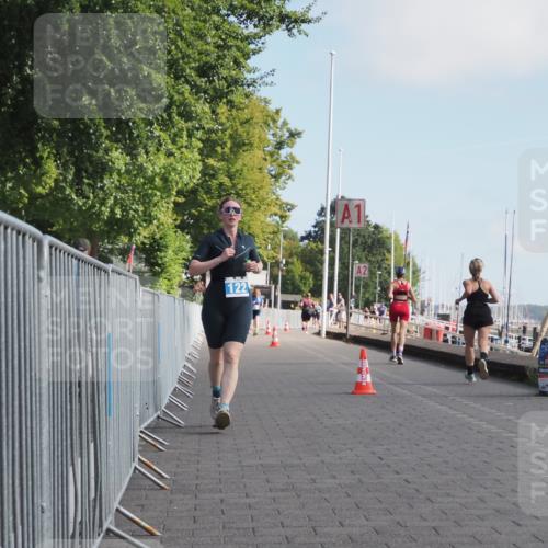 17.08.2025 - KN Förde Triathlon 2025 KatJ http://msf.ph/oto/8596614 17.08.2025 10:26:24 Laufen 122, 146 meine-sportfotos.de