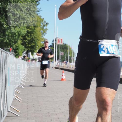 17.08.2025 - KN Förde Triathlon 2025 KatJ http://msf.ph/oto/8596622 17.08.2025 11:44:41 Laufen 295, 309 meine-sportfotos.de