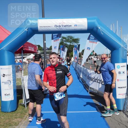 17.08.2025 - KN Förde Triathlon 2025 MichiJ http://msf.ph/oto/8596626 17.08.2025 13:58:24 Laufen 397, 509 meine-sportfotos.de