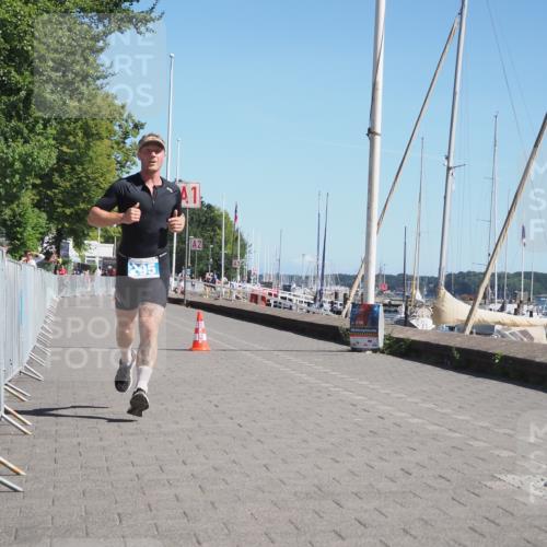 17.08.2025 - KN Förde Triathlon 2025 KatJ http://msf.ph/oto/8596682 17.08.2025 11:44:42 Laufen 295, 309 meine-sportfotos.de