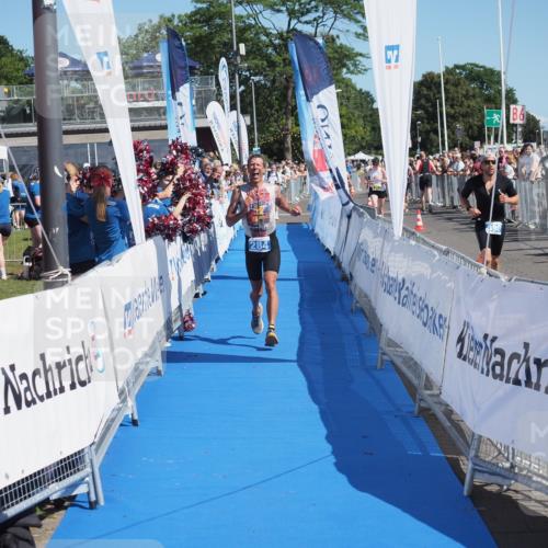 17.08.2025 - KN Förde Triathlon 2025 MichiJ http://msf.ph/oto/8596775 17.08.2025 12:06:38 Laufen 284 meine-sportfotos.de