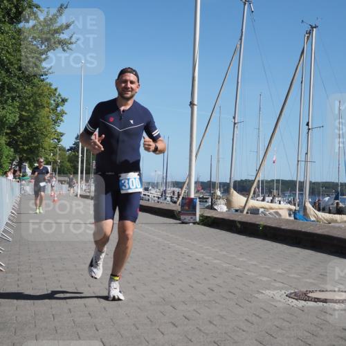 17.08.2025 - KN Förde Triathlon 2025 KatJ http://msf.ph/oto/8596937 17.08.2025 11:45:23 Laufen 288, 300 meine-sportfotos.de