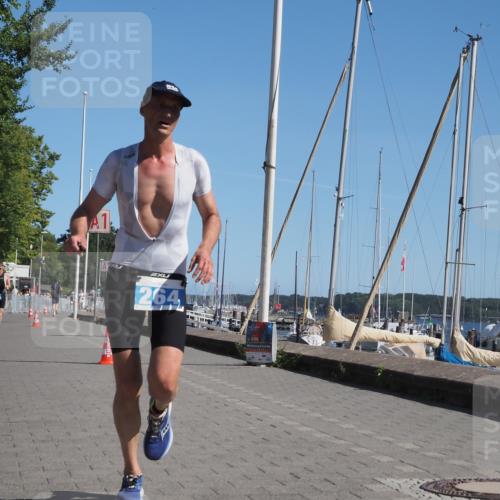17.08.2025 - KN Förde Triathlon 2025 KatJ http://msf.ph/oto/8597195 17.08.2025 11:45:46 Laufen 264, 303 meine-sportfotos.de
