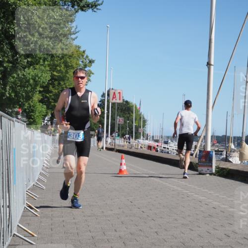 17.08.2025 - KN Förde Triathlon 2025 KatJ http://msf.ph/oto/8597235 17.08.2025 11:45:53 Laufen 303, 310 meine-sportfotos.de