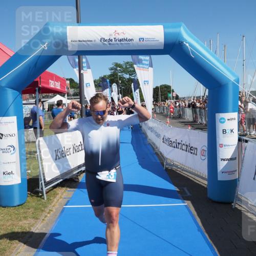 17.08.2025 - KN Förde Triathlon 2025 MichiJ http://msf.ph/oto/8597257 17.08.2025 12:07:37 Laufen 323, 633 meine-sportfotos.de