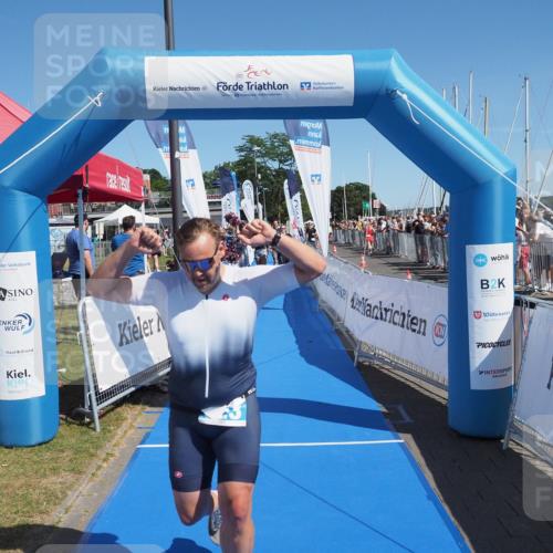 17.08.2025 - KN Förde Triathlon 2025 MichiJ http://msf.ph/oto/8597261 17.08.2025 12:07:37 Laufen 323, 633 meine-sportfotos.de