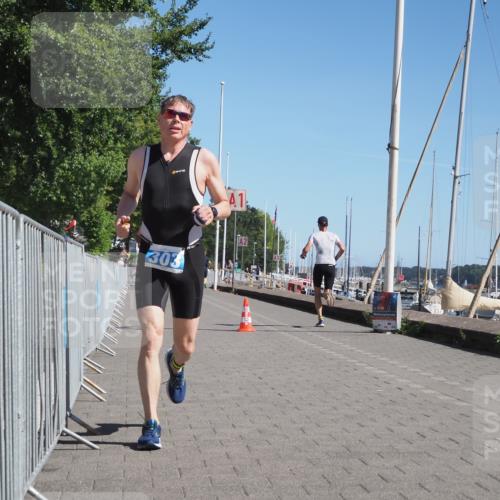 17.08.2025 - KN Förde Triathlon 2025 KatJ http://msf.ph/oto/8597296 17.08.2025 11:45:54 Laufen 303, 310 meine-sportfotos.de