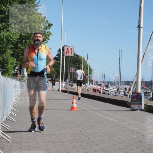17.08.2025 - KN Förde Triathlon 2025 KatJ http://msf.ph/oto/8597330 17.08.2025 11:45:57 Laufen 303, 310 meine-sportfotos.de