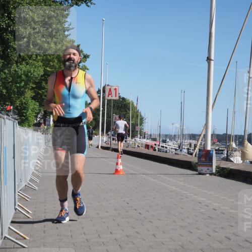 17.08.2025 - KN Förde Triathlon 2025 KatJ http://msf.ph/oto/8597351 17.08.2025 11:45:58 Laufen 303, 310 meine-sportfotos.de