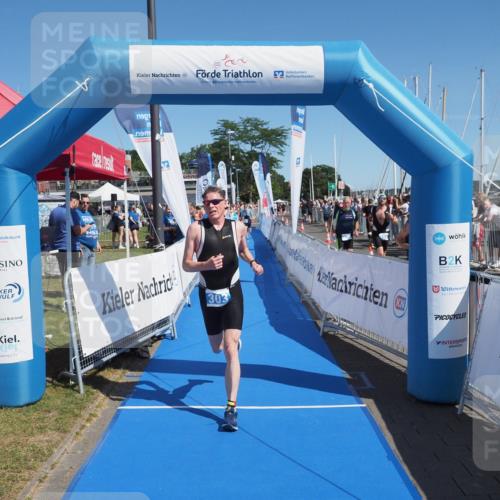 17.08.2025 - KN Förde Triathlon 2025 MichiJ http://msf.ph/oto/8597624 17.08.2025 12:08:03 Laufen 303, 319 meine-sportfotos.de