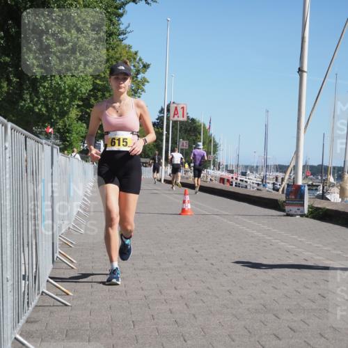 17.08.2025 - KN Förde Triathlon 2025 KatJ http://msf.ph/oto/8598157 17.08.2025 11:47:54 Laufen 615 meine-sportfotos.de