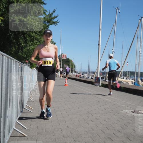 17.08.2025 - KN Förde Triathlon 2025 KatJ http://msf.ph/oto/8598175 17.08.2025 11:47:55 Laufen 615 meine-sportfotos.de