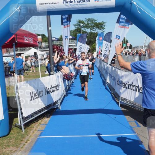 17.08.2025 - KN Förde Triathlon 2025 MichiJ http://msf.ph/oto/8598229 17.08.2025 14:00:30 Laufen 432, 452 meine-sportfotos.de