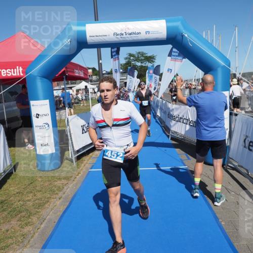 17.08.2025 - KN Förde Triathlon 2025 MichiJ http://msf.ph/oto/8598309 17.08.2025 14:00:32 Laufen 432, 452 meine-sportfotos.de